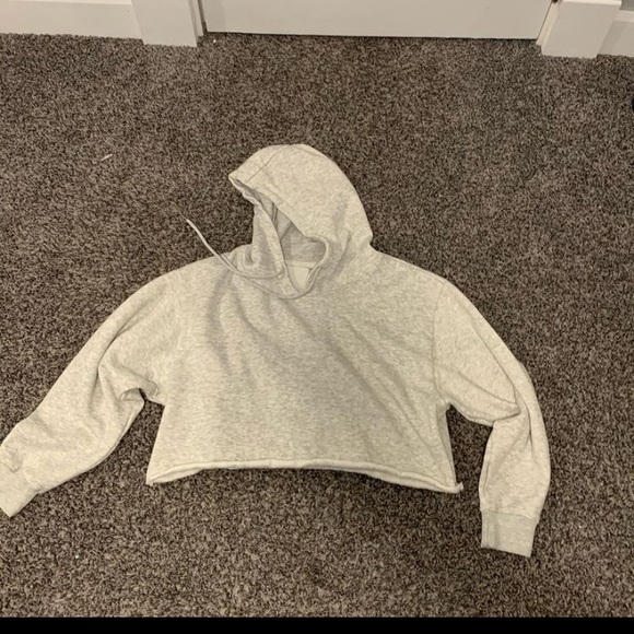 cropped sweater from H&M size youth m/m - Picture 2 of 2